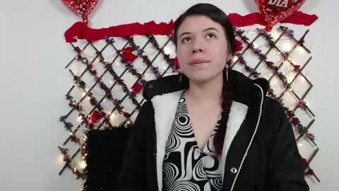 Natalia Walker online show from May 9, 2026, 11:26 am