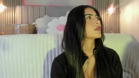 nataliaa___ online show from February 23, 2025, 5:12 am