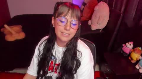 Natalia online show from October 3, 2025, 9:01 pm