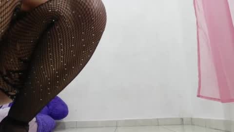 Snapshot of nataliavela chatting on May 28, 2026, 1:25 am nataliavela online show from May 28, 2026, 1:25 am