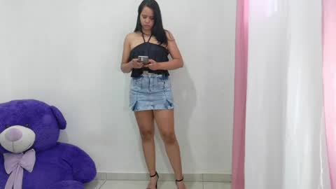 Snapshot of nataliavela chatting on May 28, 2026, 10:18 pm nataliavela online show from May 28, 2026, 10:18 pm