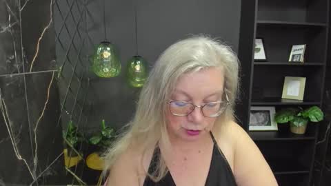 Snapshot of natalicloud chatting on October 3, 2025, 1:30 pm NataliCloud online show from October 3, 2025, 1:30 pm