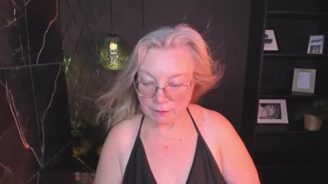 Snapshot of natalicloud chatting on October 13, 2025, 1:11 pm NataliCloud online show from October 13, 2025, 1:11 pm