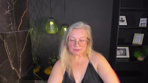 Snapshot of natalicloud chatting on October 17, 2025, 3:03 pm NataliCloud online show from October 17, 2025, 3:03 pm