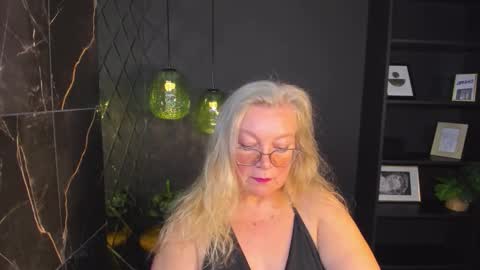 Snapshot of natalicloud chatting on October 20, 2025, 3:01 pm NataliCloud online show from October 20, 2025, 3:01 pm