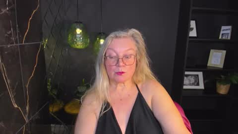 Snapshot of natalicloud chatting on October 27, 2025, 2:10 pm NataliCloud online show from October 27, 2025, 2:10 pm