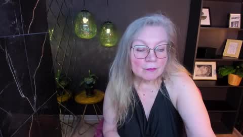 Snapshot of natalicloud chatting on April 1, 2026, 1:52 pm NataliCloud online show from April 1, 2026, 1:52 pm