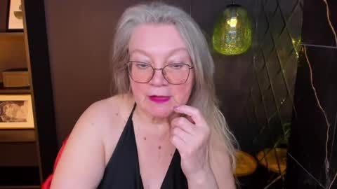 Snapshot of natalicloud chatting on April 4, 2026, 1:19 pm NataliCloud online show from April 4, 2026, 1:19 pm