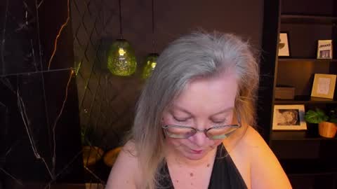 Snapshot of natalicloud chatting on April 5, 2026, 1:30 pm NataliCloud online show from April 5, 2026, 1:30 pm