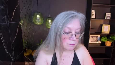 Snapshot of natalicloud chatting on April 14, 2026, 2:34 pm NataliCloud online show from April 14, 2026, 2:34 pm