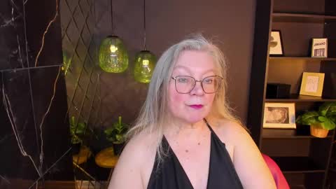 Snapshot of natalicloud chatting on April 18, 2026, 1:48 pm NataliCloud online show from April 18, 2026, 1:48 pm