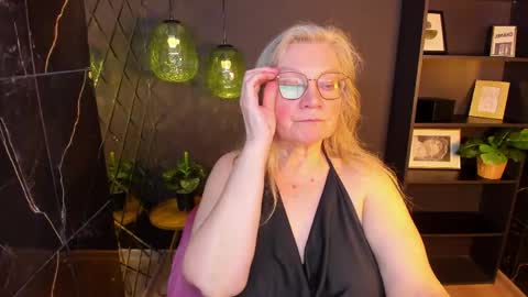Snapshot of natalicloud chatting on April 19, 2026, 6:10 pm NataliCloud online show from April 19, 2026, 6:10 pm