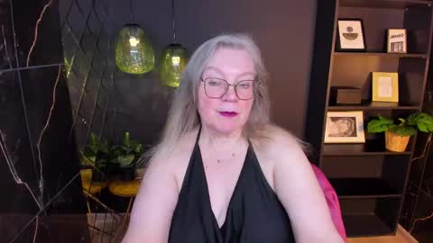 Snapshot of natalicloud chatting on April 21, 2026, 1:17 pm NataliCloud online show from April 21, 2026, 1:17 pm