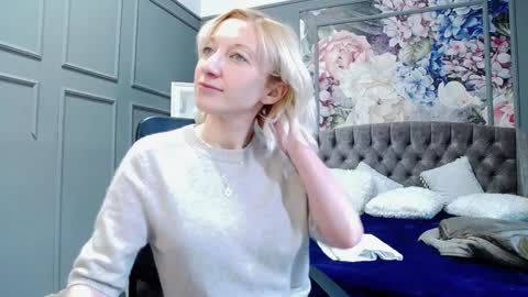 Natalie online show from January 2, 2025, 7:23 am