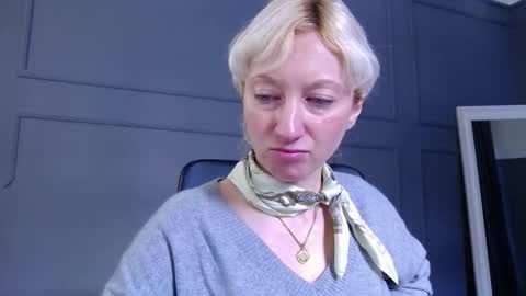 Snapshot of natalie_bitton chatting on February 20, 2026, 6:26 am Natalie online show from February 20, 2026, 6:26 am