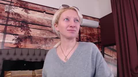 Snapshot of natalie_bitton chatting on March 11, 2026, 2:56 pm Natalie online show from March 11, 2026, 2:56 pm