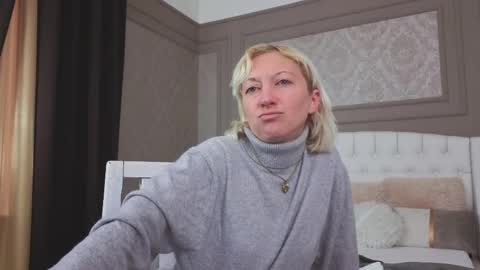 Snapshot of natalie_bitton chatting on March 27, 2026, 6:19 am Natalie online show from March 27, 2026, 6:19 am