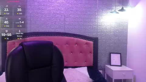 Snapshot of natalie_loffreda chatting on September 9, 2025, 2:55 am natalie  online show from September 9, 2025, 2:55 am