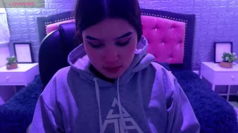 Snapshot of natalie_loffreda chatting on October 20, 2025, 3:40 am natalie  online show from October 20, 2025, 3:40 am
