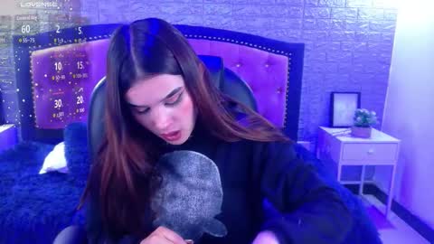 Snapshot of natalie_loffreda chatting on October 25, 2025, 2:52 am natalie  online show from October 25, 2025, 2:52 am