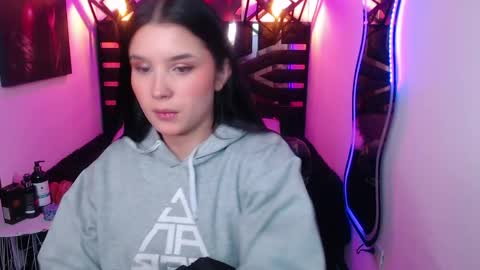natalie  online show from May 2, 2026, 8:03 pm