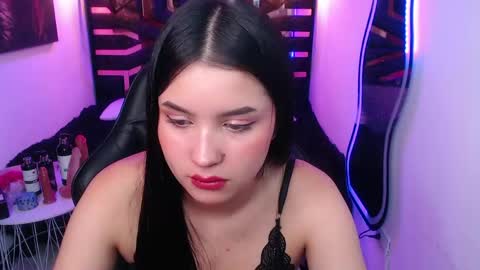 Snapshot of natalie_loffreda chatting on May 15, 2026, 12:06 am natalie online show from May 15, 2026, 12:06 am