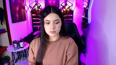 Snapshot of natalie_loffreda chatting on June 6, 2026, 8:13 pm natalie online show from June 6, 2026, 8:13 pm
