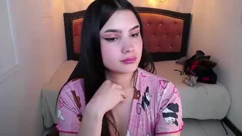 natalie  online show from August 4, 2026, 8:17 am