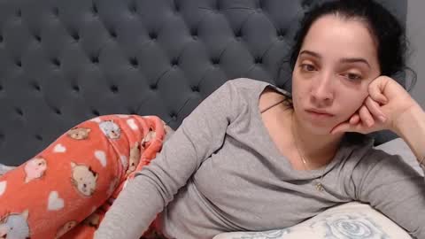 Snapshot of natalie_mia chatting on February 3, 2025, 3:09 am Miia online show from February 3, 2025, 3:09 am