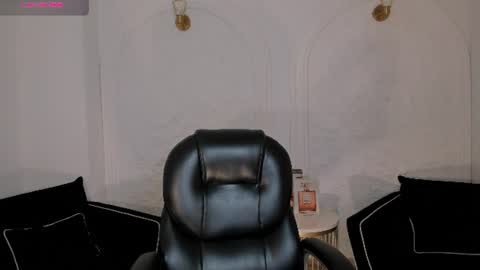 Snapshot of natalielewis_ chatting on June 19, 2026, 11:58 am Natalie Lewis online show from June 19, 2026, 11:58 am