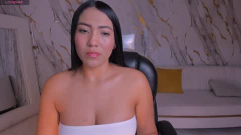 Snapshot of natalielewis_ chatting on June 24, 2026, 11:53 am Natalie Lewis online show from June 24, 2026, 11:53 am