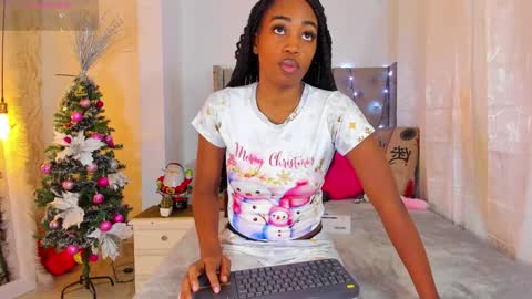 NATALIE online show from December 28, 2024, 12:24 pm
