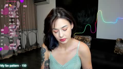 Snapshot of natalimillers chatting on October 3, 2025, 11:40 am Natali online show from October 3, 2025, 11:40 am