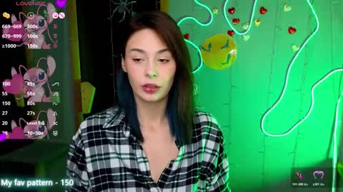 Snapshot of natalimillers chatting on October 20, 2025, 12:27 pm Natali online show from October 20, 2025, 12:27 pm