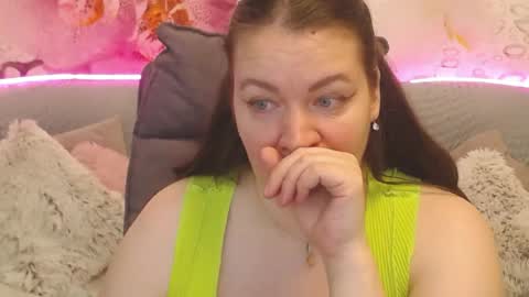 Snapshot of nataly_cute1 chatting on June 24, 2026, 7:13 pm Nataly online show from June 24, 2026, 7:13 pm