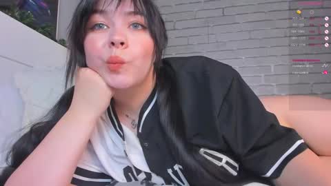 Nataly online show from February 5, 2026, 1:49 pm