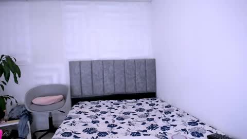 Snapshot of nataly_mcry chatting on January 7, 2025, 4:59 pm NATALY online show from January 7, 2025, 4:59 pm