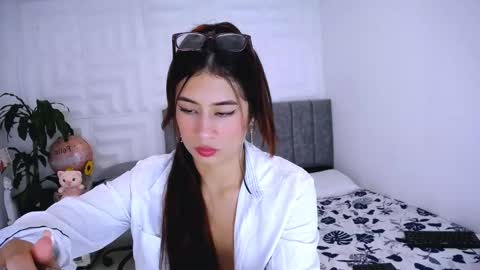 Snapshot of nataly_mcry chatting on January 14, 2025, 4:18 pm NATALY online show from January 14, 2025, 4:18 pm