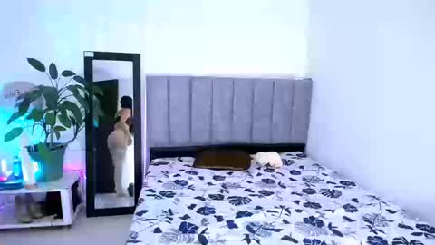 Snapshot of nataly_mcry chatting on September 22, 2025, 9:50 pm NATALY online show from September 22, 2025, 9:50 pm
