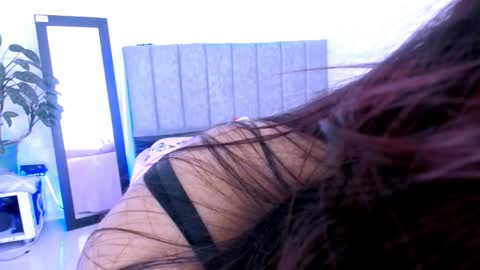 Snapshot of nataly_mcry chatting on October 14, 2025, 11:05 pm NATALY online show from October 14, 2025, 11:05 pm