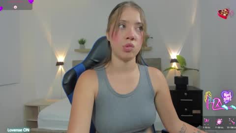 Snapshot of nataly_rodri chatting on February 22, 2026, 2:02 am Nataly online show from February 22, 2026, 2:02 am