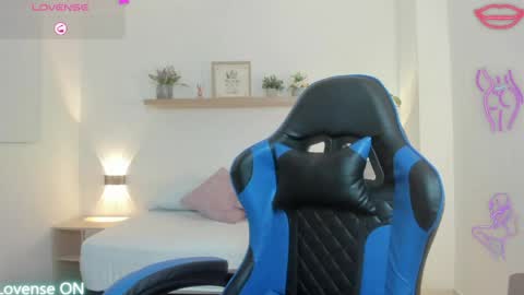 Nataly online show from April 25, 2026, 2:14 am