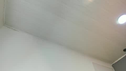 nataly_walker online show from September 17, 2025, 3:52 am