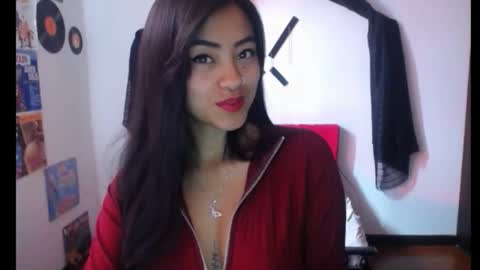 Nataly Escobar online show from January 28, 2025, 2:10 pm