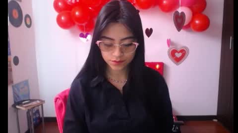 Nataly Escobar online show from February 8, 2025, 2:05 pm