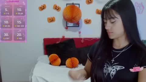 Nataly Escobar online show from October 23, 2025, 2:16 pm