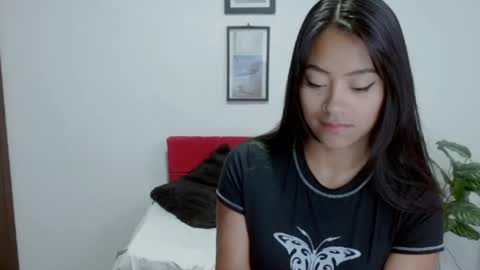 Nataly Escobar online show from January 6, 2026, 12:31 pm