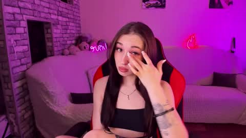 Nataly online show from March 6, 2025, 1:46 pm