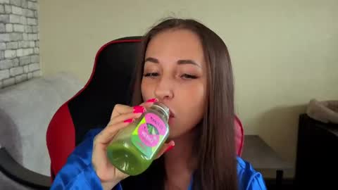 Nataly online show from April 28, 2026, 7:02 am