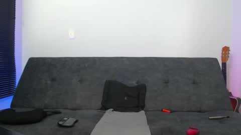   online show from September 14, 2025, 6:51 pm